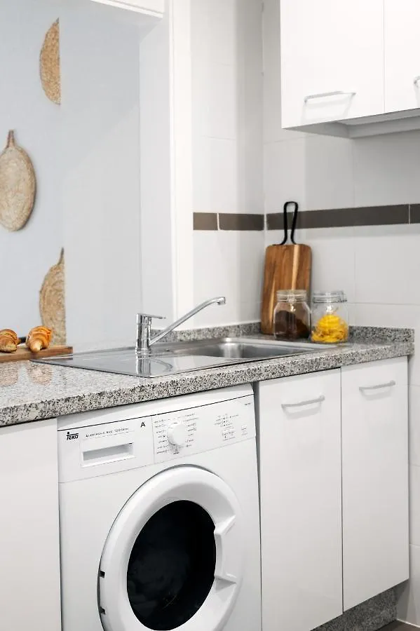 بينالماذينا El Coloso, Cosy And Stylish Near The Beach 0*,  إسبانيا